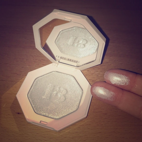 Fenty Beauty Makeup Fenty Beauty Killawatt Highlighter Chillz Poshmark